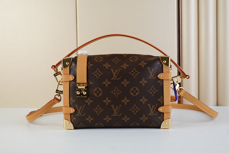 MC-LV-Bags-5567