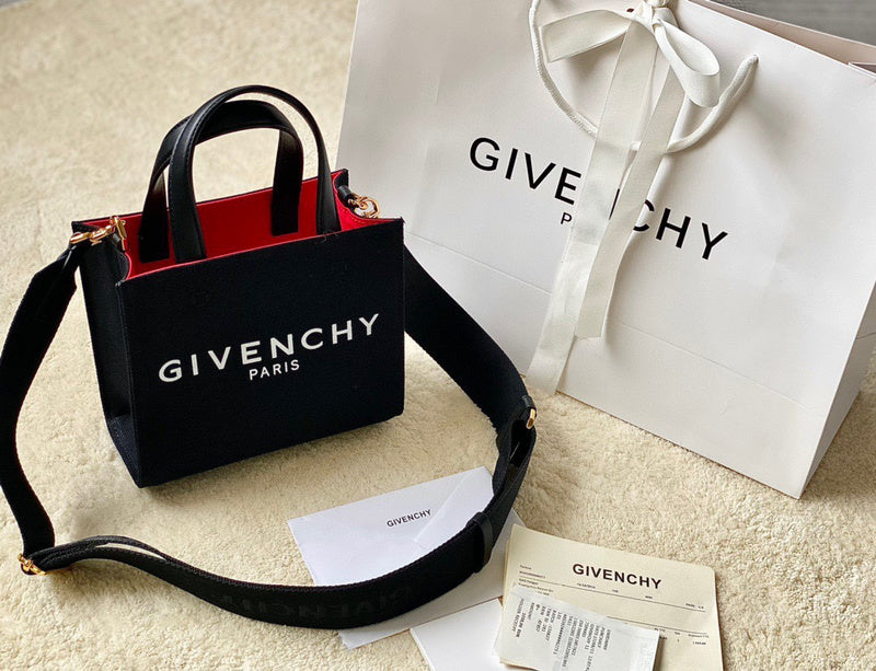 MC-GIVENCHY-751
