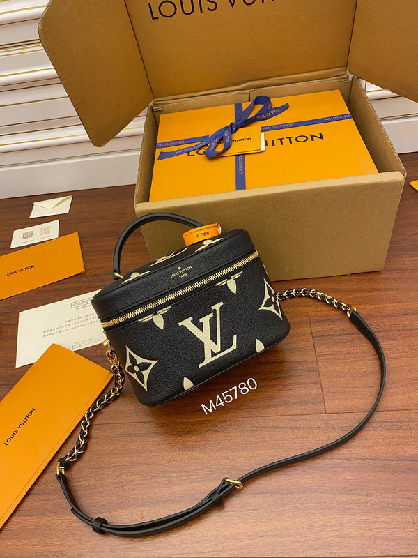 MC-LV-Bags-5595