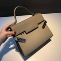 MC-Delvaux-053