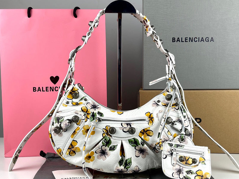 MC-Balenciaga-2251