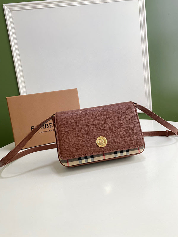 MC-Burberry-793