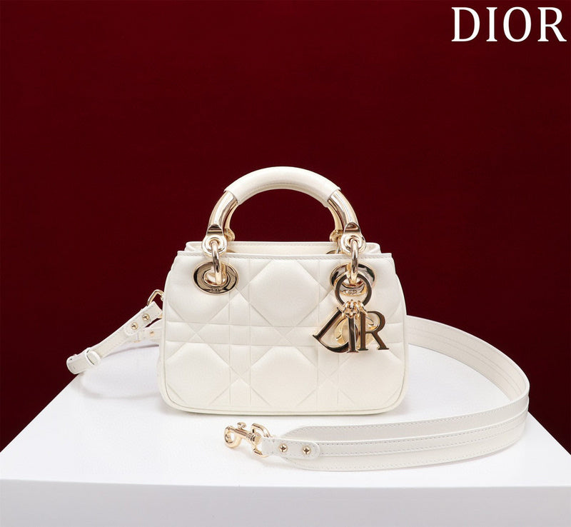 MC-Christian Dior-5180