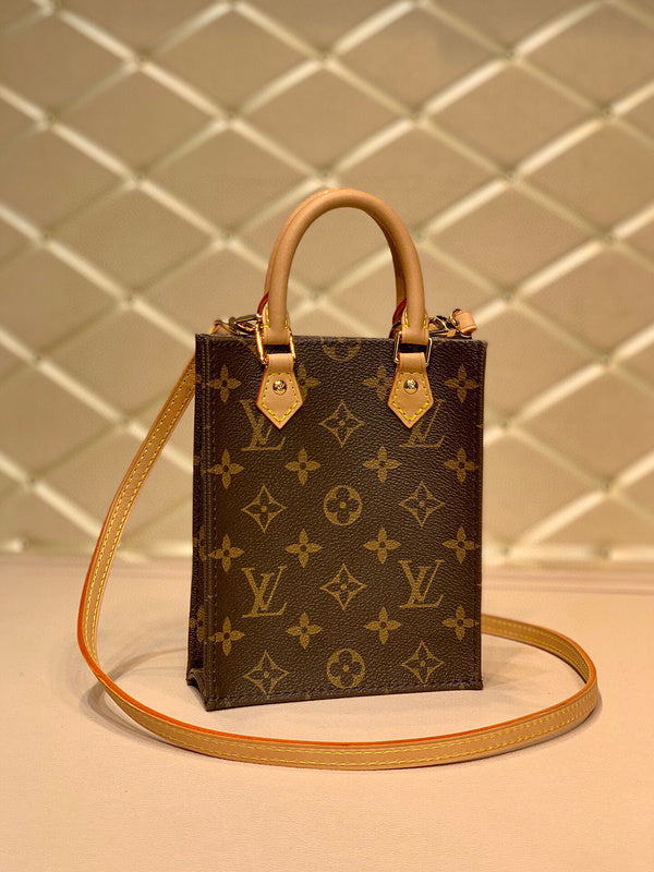 MC-LV-Bags-5665