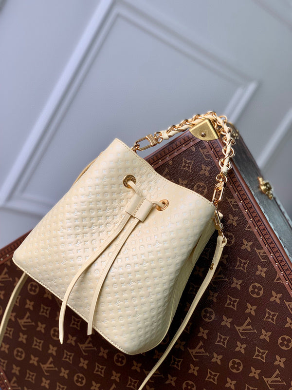 MC-LV-Bags-5692