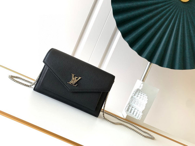 MC-LV-Bags-5716