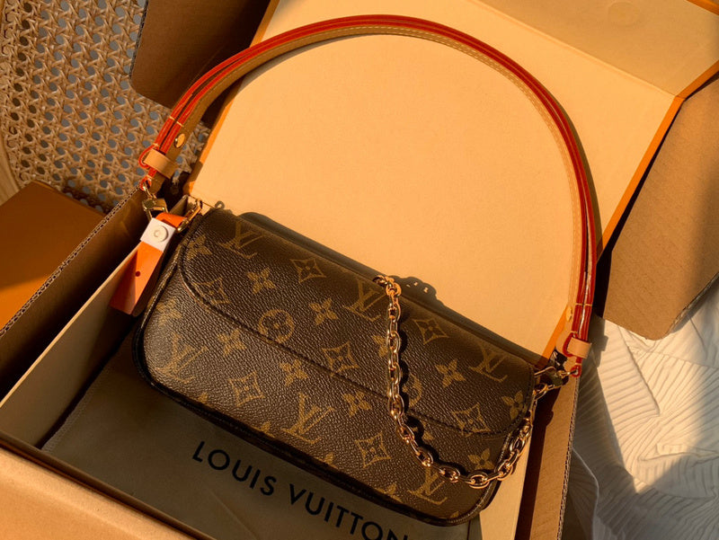 MC-LV-Bags-5722