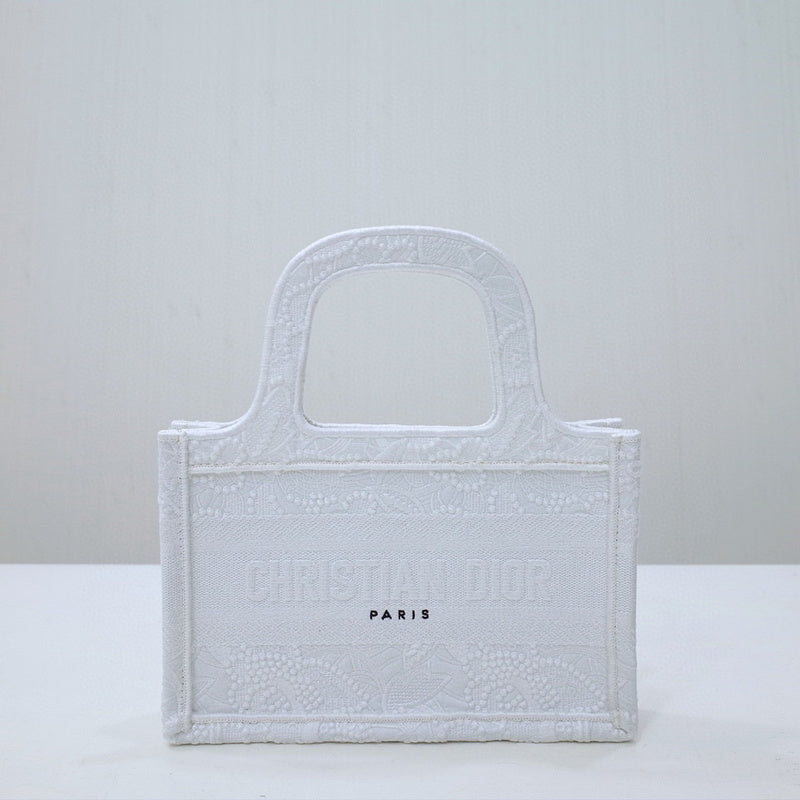 MC-Christian Dior-5247