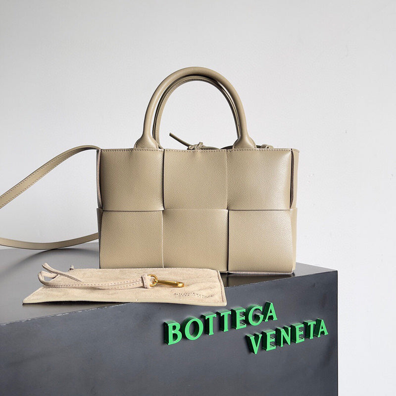 MC-Bottega Veneta-2956