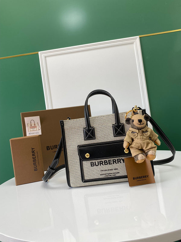 MC-Burberry-807