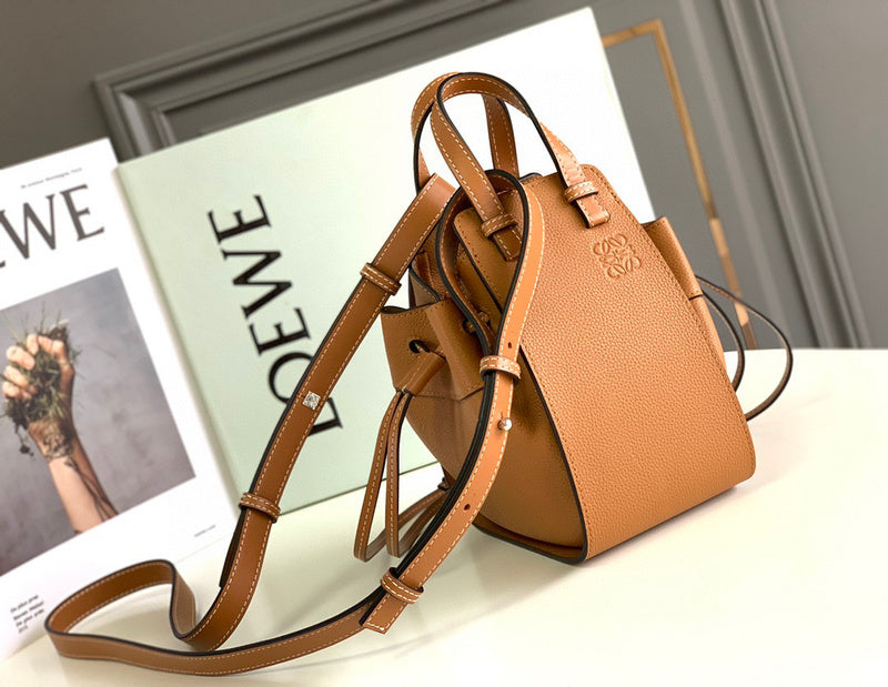 MC-Loewe-1494