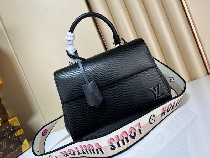 MC-LV-Bags-5768
