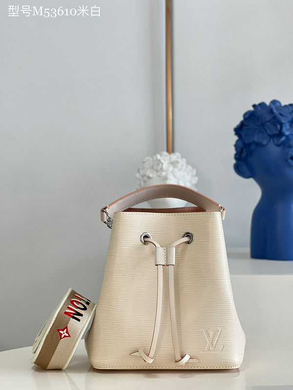 MC-LV-Bags-5779