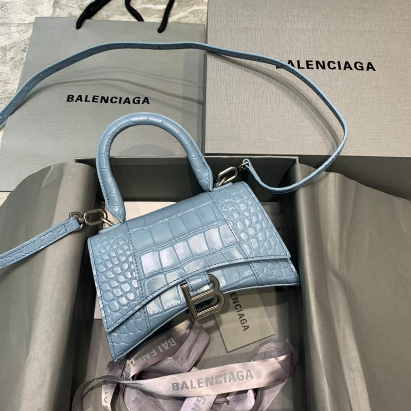 MC-Balenciaga-2307