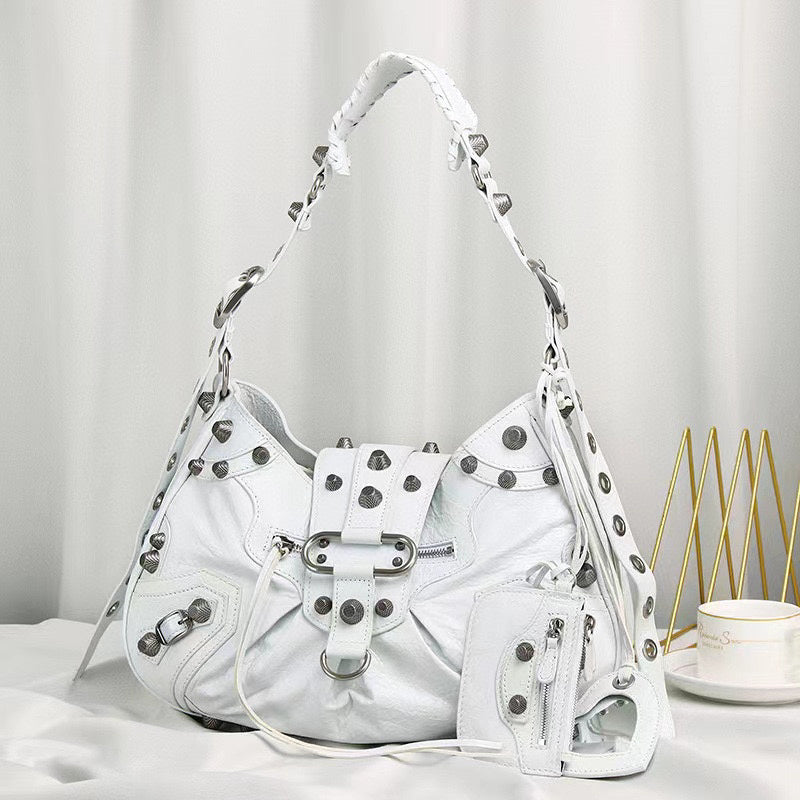 MC-Balenciaga-2308