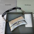 MC-Balenciaga-2310
