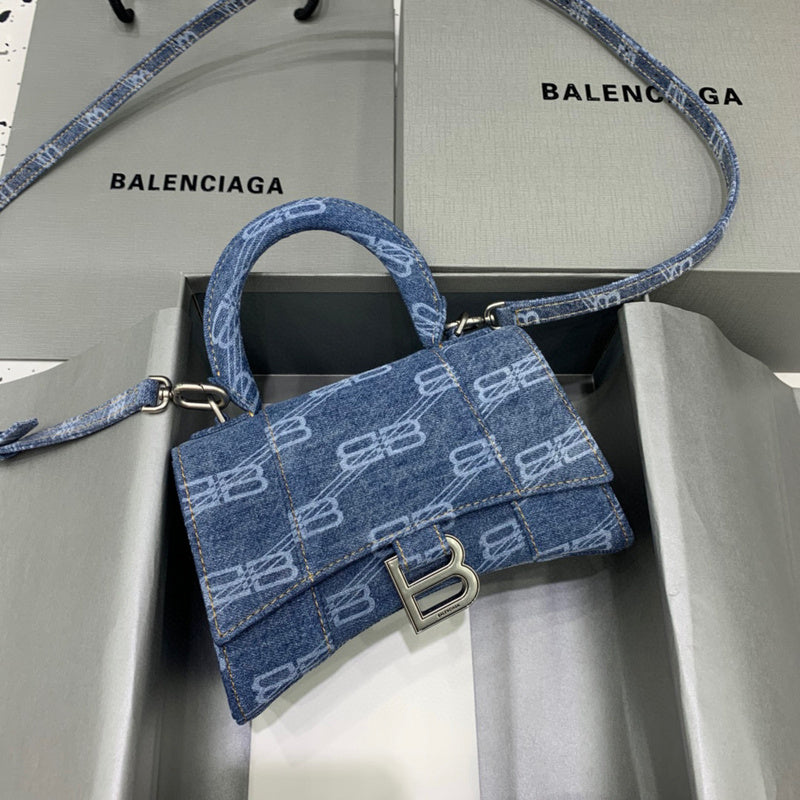MC-Balenciaga-2311