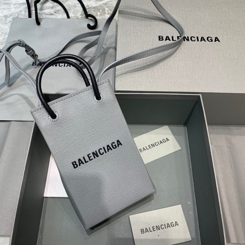 MC-Balenciaga-2314