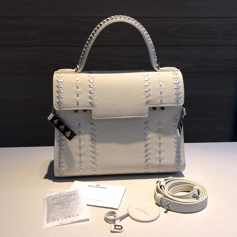 MC-Delvaux-057