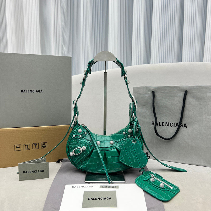 MC-Balenciaga-2322