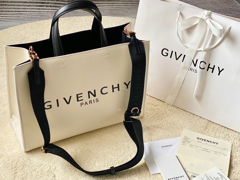 MC-GIVENCHY-779