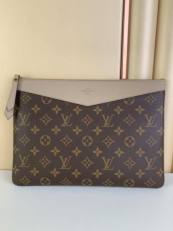 MC-LV-Bags-5843