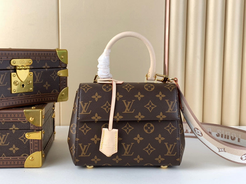 MC-LV-Bags-5846