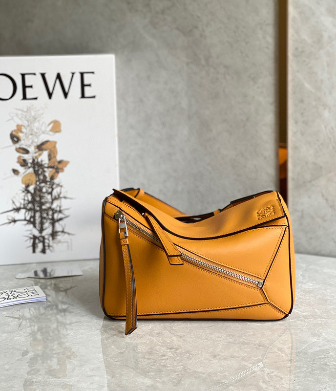 MC-Loewe-1521