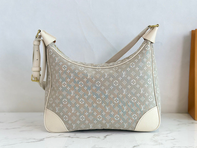 MC-LV-Bags-5849