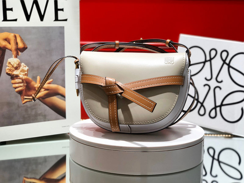 MC-Loewe-1524
