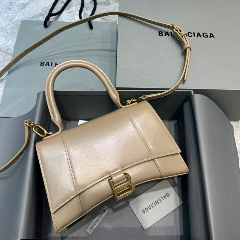 MC-Balenciaga-2347