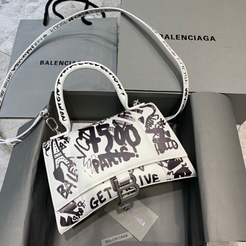 MC-Balenciaga-2348