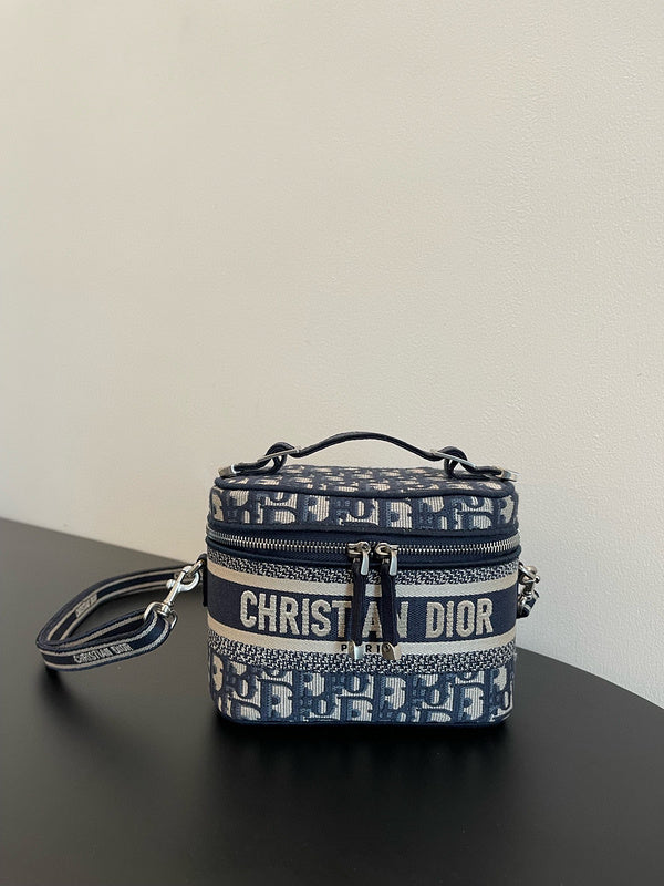 MC-Christian Dior-5340