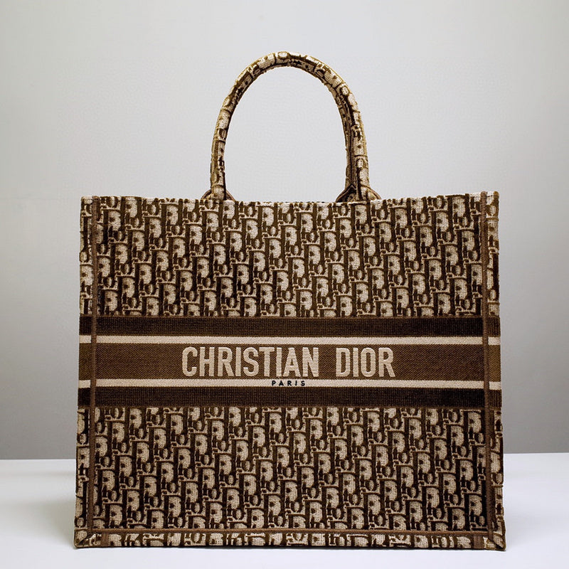 MC-Christian Dior-5341