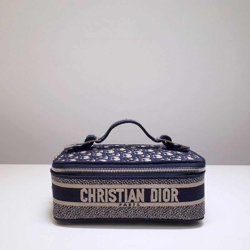 MC-Christian Dior-5342