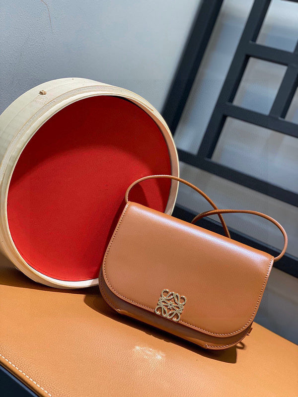 MC-Loewe-1527