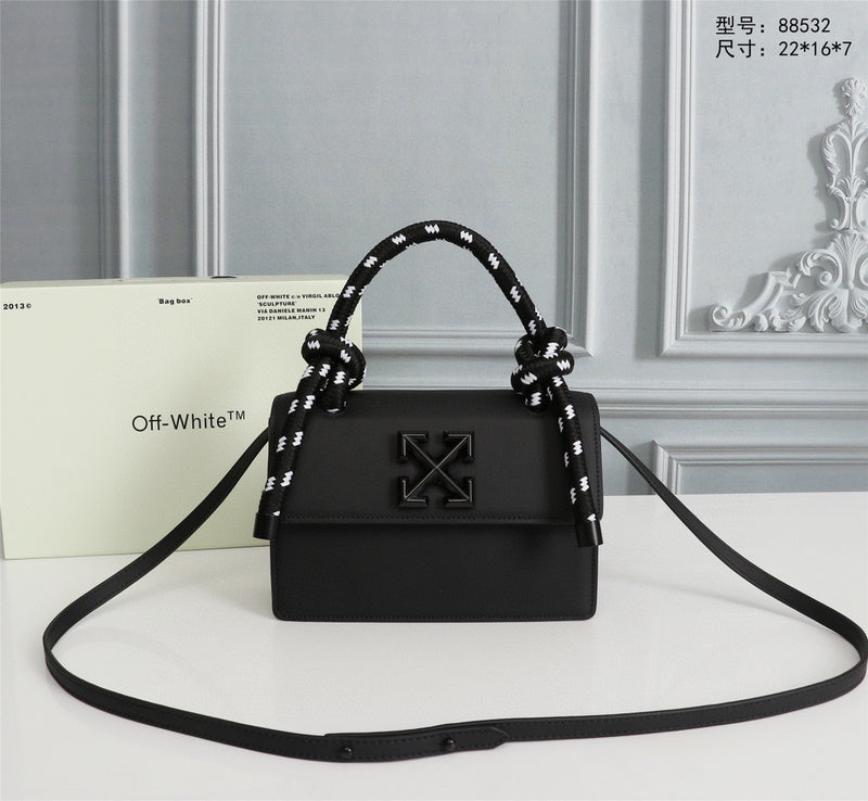 MC-OFF White-767