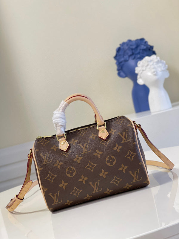 MC-LV-Bags-5876