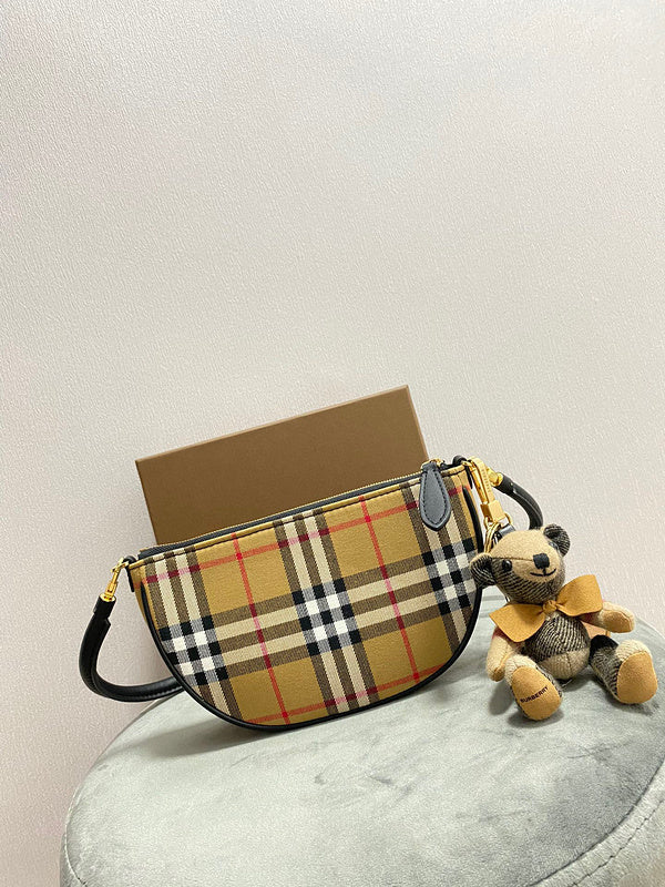MC-Burberry-823