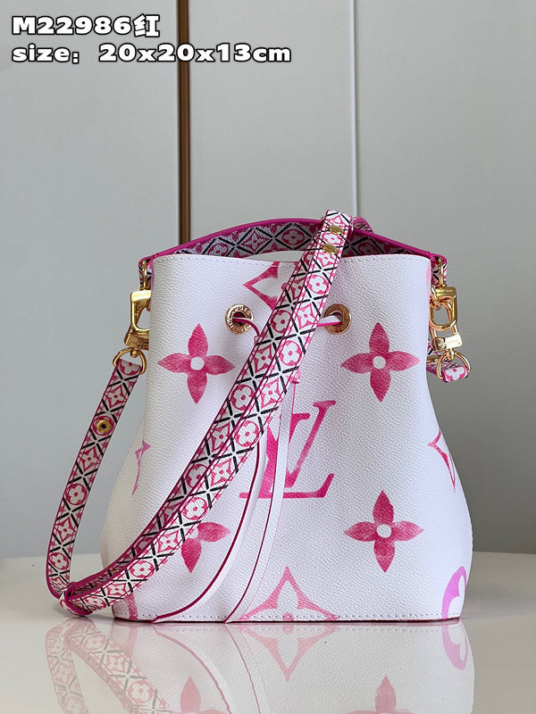 MC-LV-Bags-5888