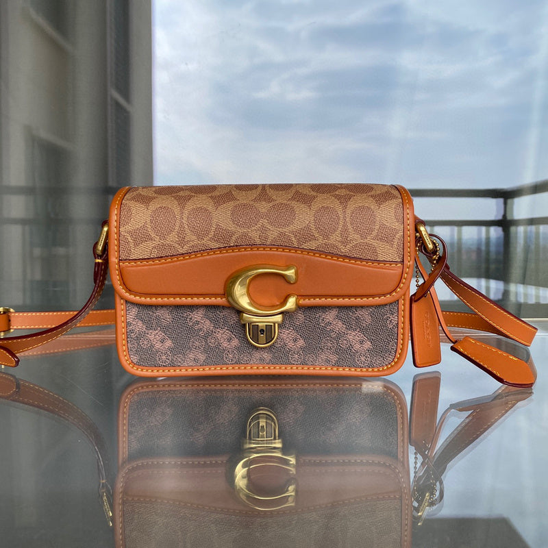 MC-Coach-456