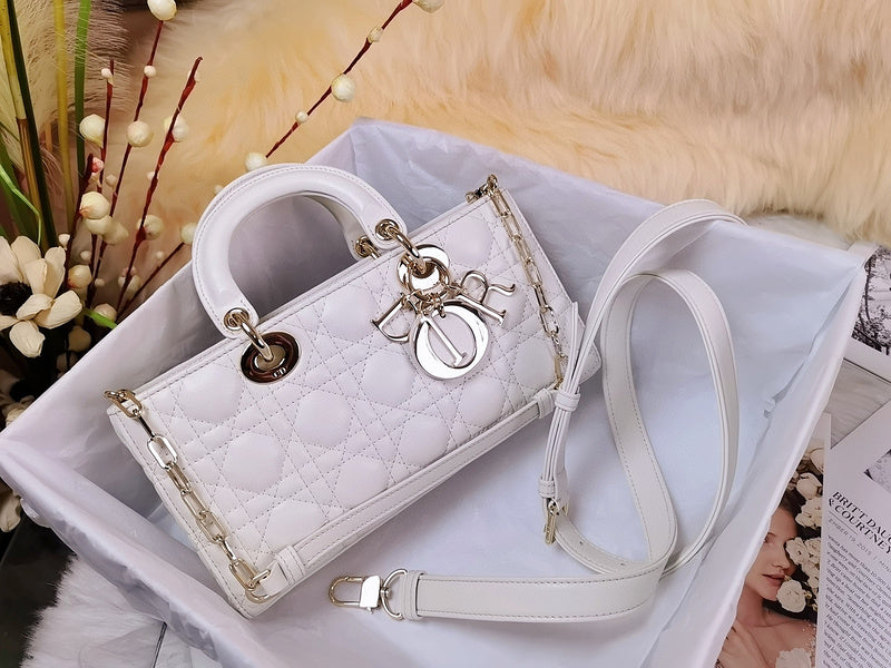 MC-Christian Dior-5405