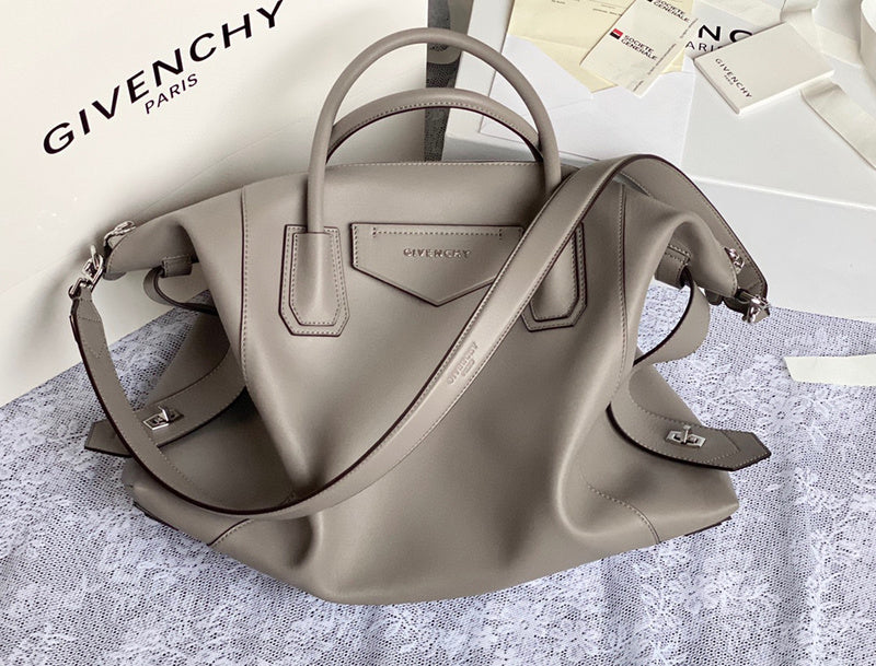 MC-GIVENCHY-798