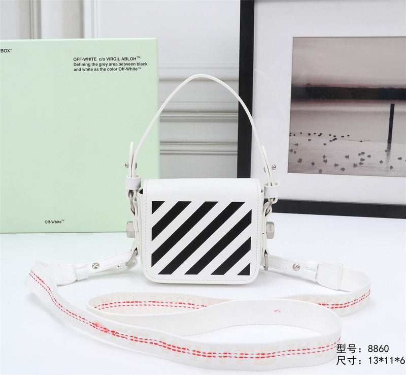 MC-OFF White-779