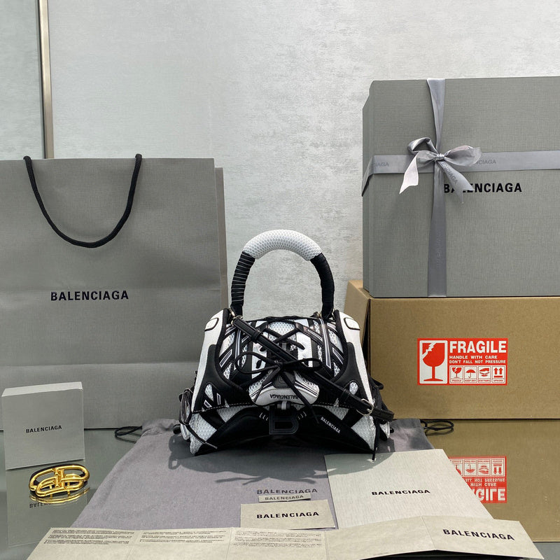 MC-Balenciaga-2394