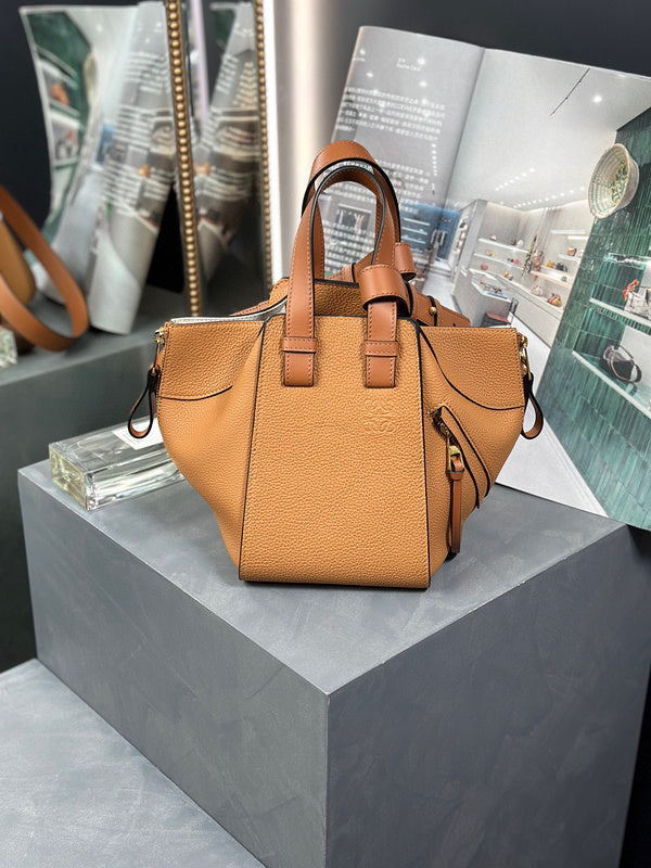 MC-Loewe-1549